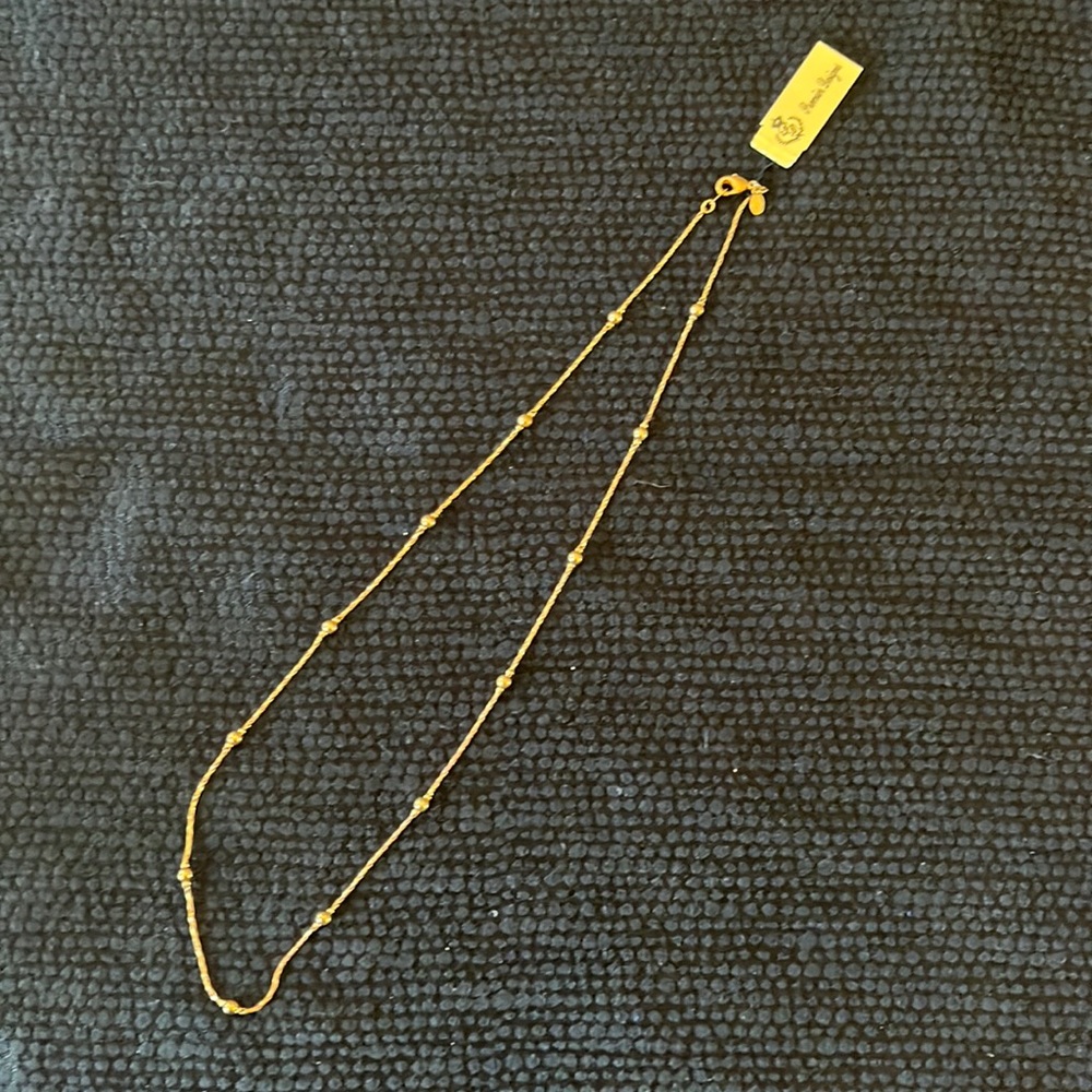 Premier Designs Trophy necklace